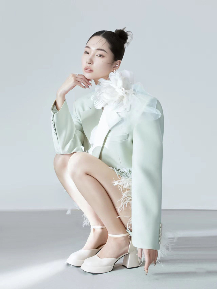 Green Ostrich Feather Suit 202 - Ethnic Fashion Images incelemesi ve fiyatı